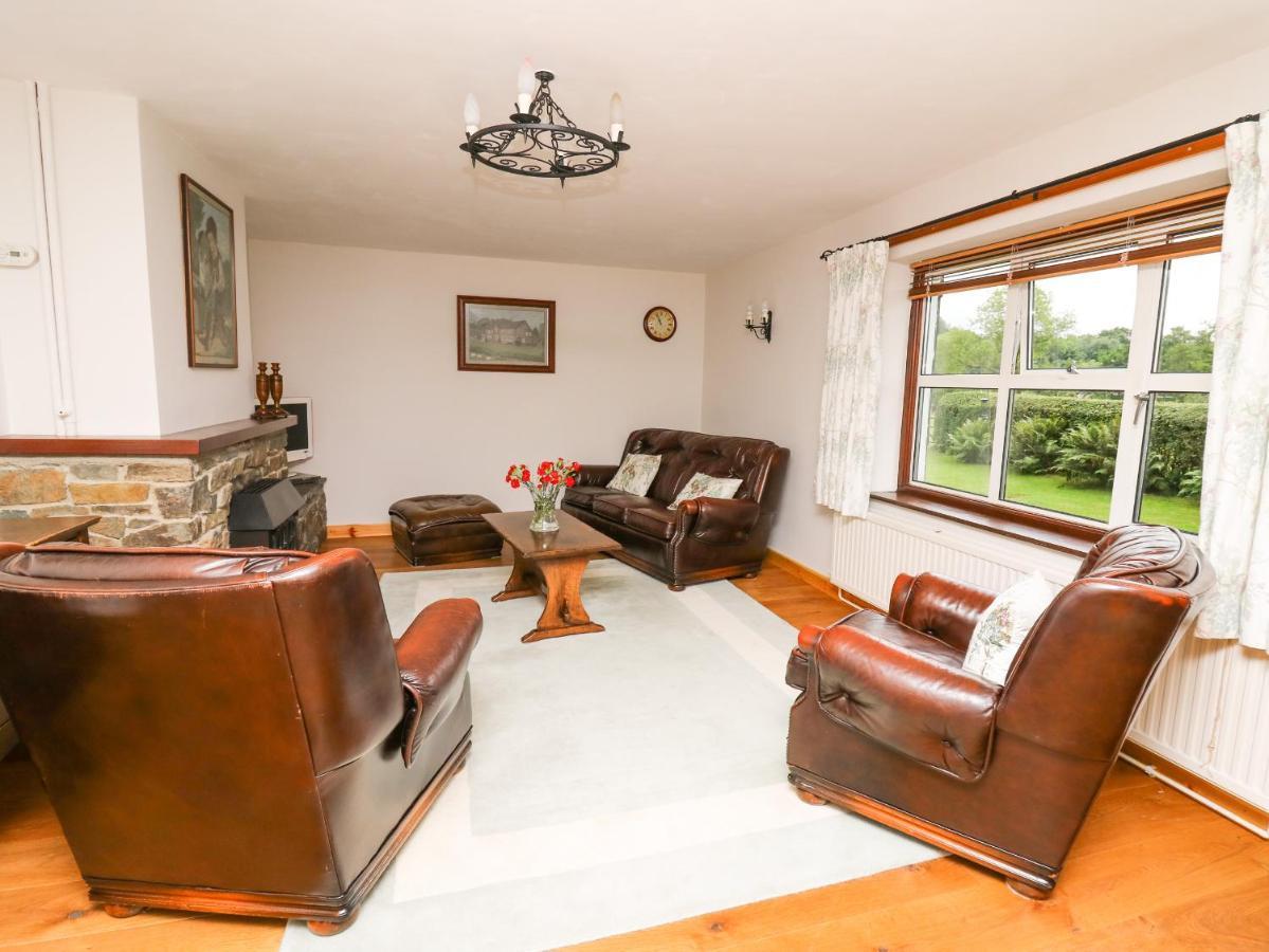 Holly Farm Cottage Newbridge on Wye Esterno foto