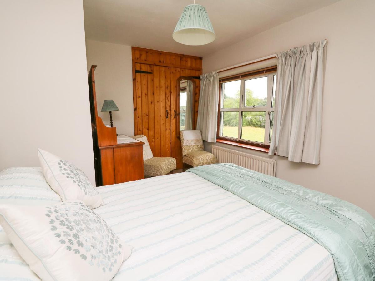 Holly Farm Cottage Newbridge on Wye Esterno foto